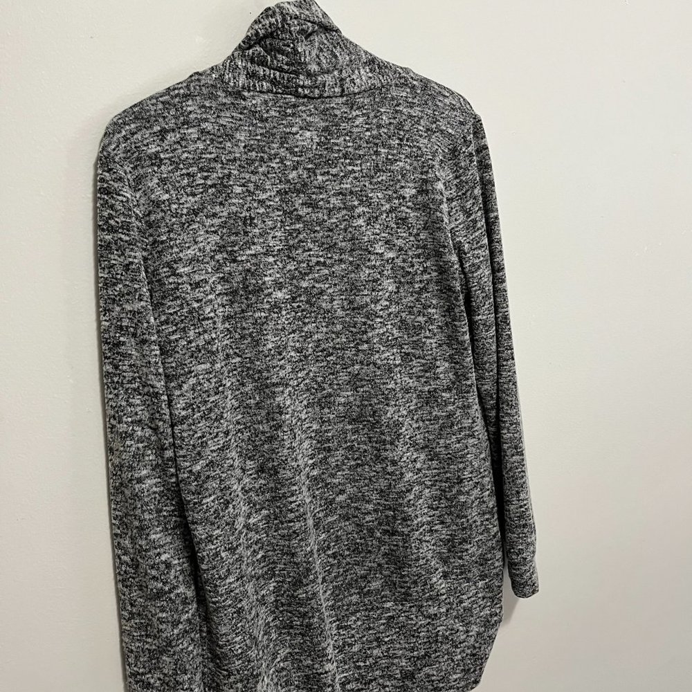 Blue Notes Sweater - Picture 4 of 9